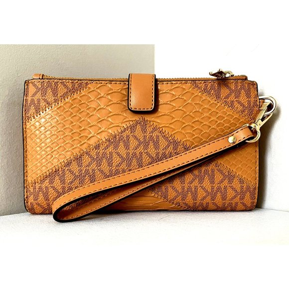 New Michael Kors Jet Set Travel Double Zip Wristlet Wallet Leather Croc Cider - Picture 4 of 4